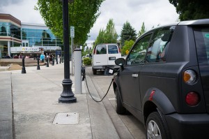 800px-Electric_Vehicle_Charging_Station