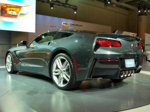 800px-CIAS_2013_-_2014_Chevrolet_Corvette_(8504929017)_(2)