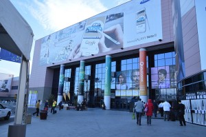 800px-Las_Vegas_Convention_Center_entrance,_CES2013