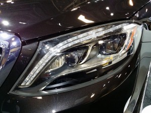 Mercedes_S-Class_LED_Headlight_(W222)