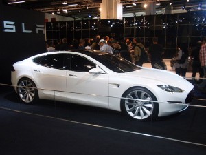 800px-Tesla_Model_S_(108)