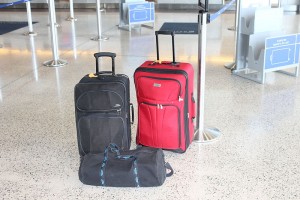 Luggage_awaiting_loading_at_airport_IMG_3140